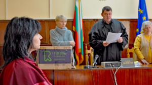 Две прокурорки объркаха два обвинителни акта наложи се отлагане на