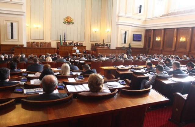 Депутатите обсъждат промени в Закона за общинската собственост