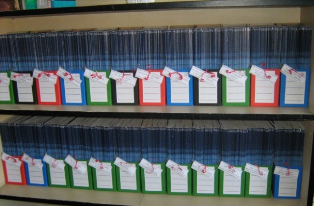 От ГЕРБ в Свищов изразиха признателност към учителите, дариха енциклопедии на училищата