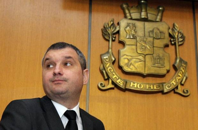 Председателят на СОС алармира за риск от скрита приватизация на столичното парно