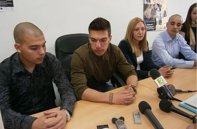 Готвят окупация на факултета, дал диплома на Пеевски