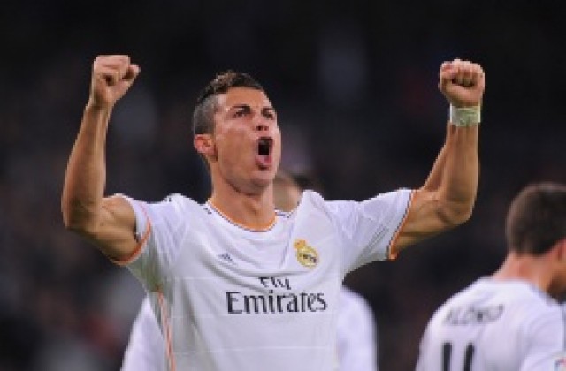 ВИДЕО: Уникално шоу на Командир Кристиано затвори устата на Блатер