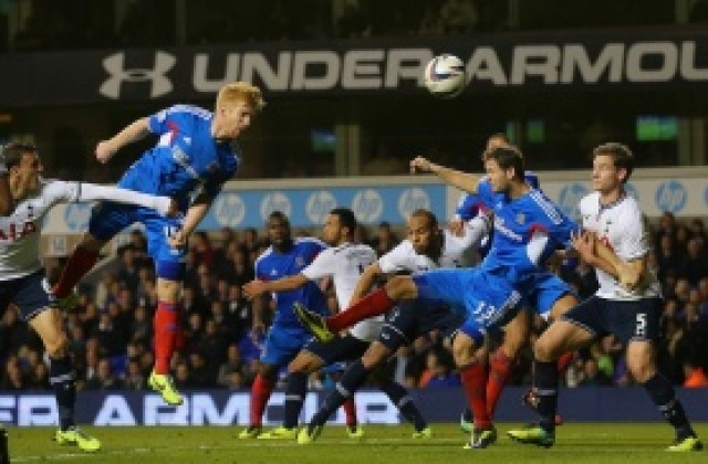 Тотнъм изхвърли Хъл след 15 дузпи, Ман Сити отказа Нюкасъл след продължение