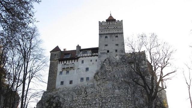 Илон Мъск нае замъка на Дракула в Румъния за Хелоуин 