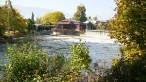 Ремонтират езерата до Автогарата в Кюстендил Облагородяват парка около тях