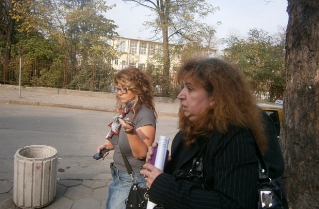 Роми нахлуват в габровско училище, заплашват учители и персонал