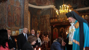 Митрополитът на Севастия Тедосий отслужи литургия