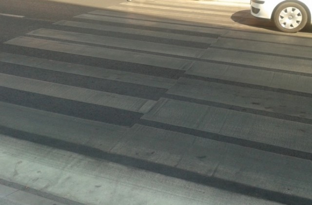 Нагъл шофьор налетя да бие пешеходец