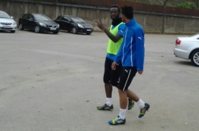 Ларсен Туре се възстанови, Кевин Бру продължава да работи по въпроса