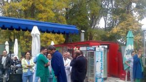 Символично премина лекарския протест пред Университетска болница