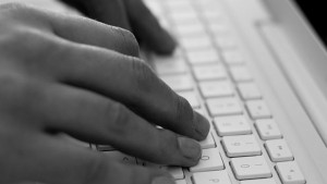 Украински хакери сринаха сайта на министерството на отбраната на Естония