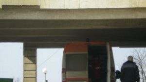 Верижна катастрофа прати две жени в болница