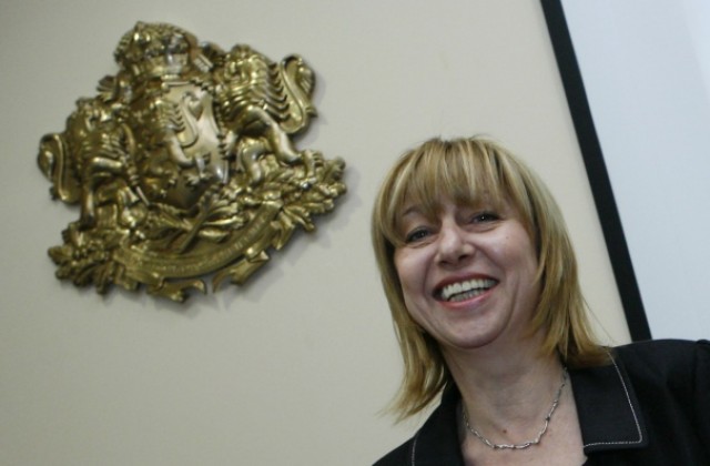 Просветният министър е готова за разговори със студентите