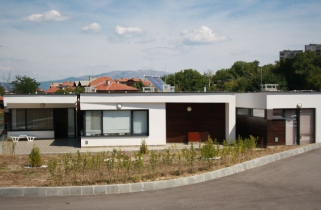 Два общински апартамента за ЦНСТ Сияние