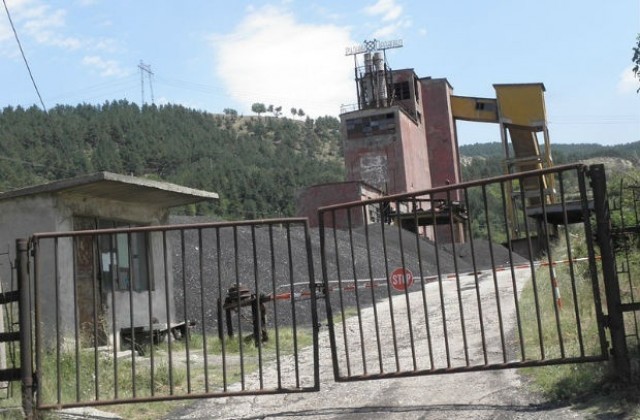 Още месец бавят експертизата за затрупаните миньори в „Ораново”