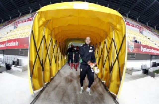 Ники Михайлов с контузия