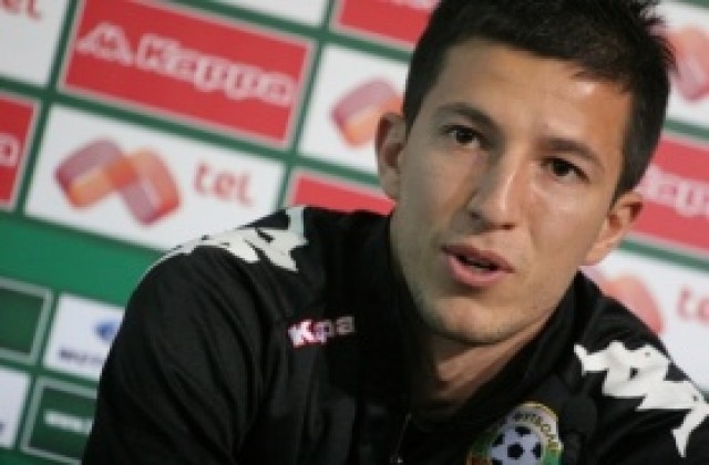 Мицански изгледа от пейката успех на Карлсруе