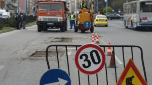 Тотев дава старт на ремонта на моста на Васил Априлов