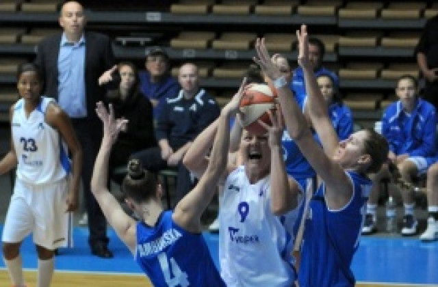 Левски се справи с Берое, Дунав падна в Монтана