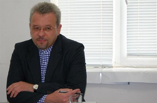 Д-р Кърджалиев: Оставката на Христо Бисеров е голяма загуба за ДПС