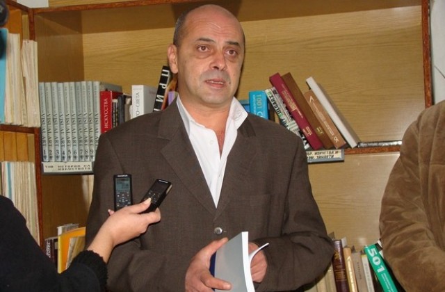 Съдия Петров: Книгата ми не е за затваряне на торентите
