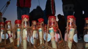 Деца рисуват бъдещето в документалния филм Писмо в бутилка