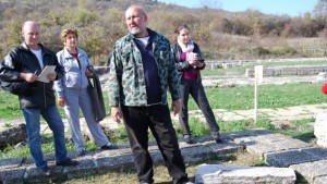 Николай Овчаров показа предполагаемото място на гробa на Цар Петър