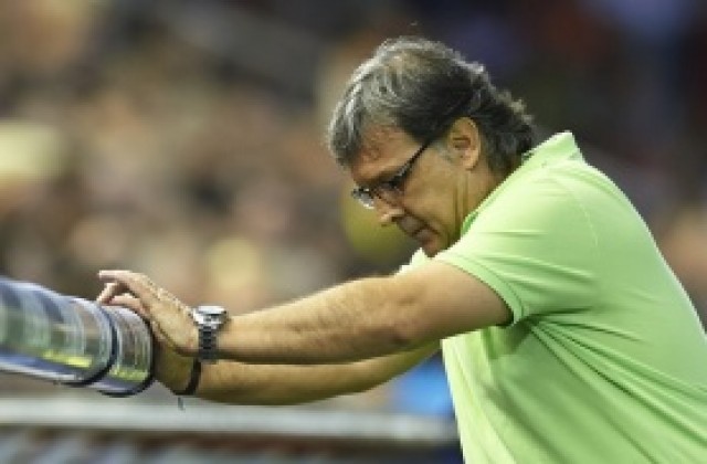 Тата подозрителен към кризата в Милан