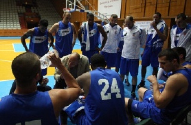 Рилски спортист води почти цял мач, но се пречупи в края при дебюта си в ЕвроЧалъндж