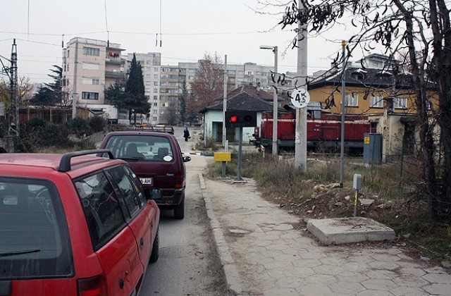 Започна геодезичното заснемане за подлеза към  кв. „Грамада“