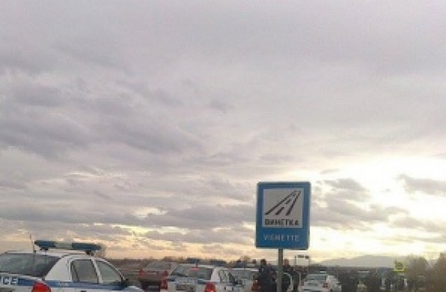 Полицията отведе протестиращ животновъд