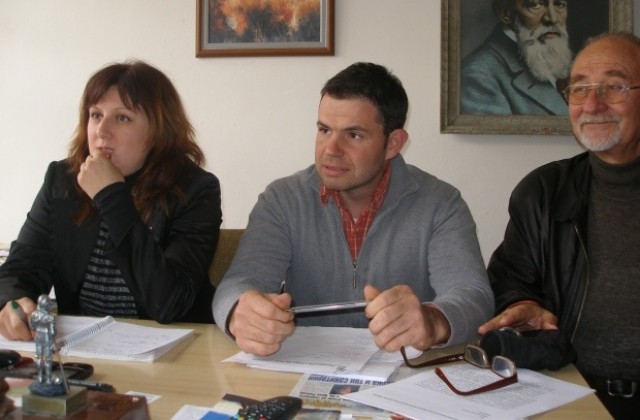 БСП скочи срещу ръководителя на Водния цикъл, иска строителен експерт да съветва Марта Петрова