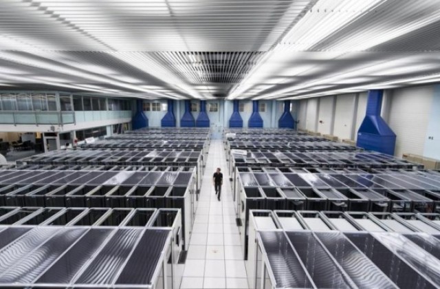 Студент от Варна започна работа в ЦЕРН