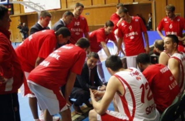 Костич с единия крак аут от Лукойл, Везенков: Решението ще бъде взето тази нощ