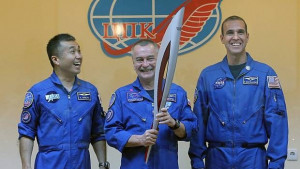 Союз отнесе в космоса олимпийския огън