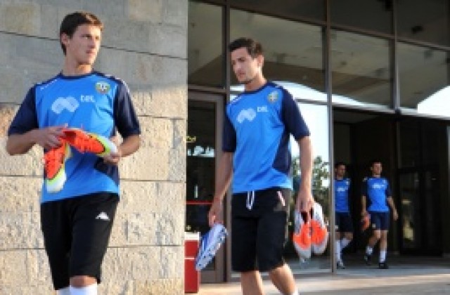 Треньор хвали Манолев, феновете зоват да го върнат в първия отбор на ПСВ