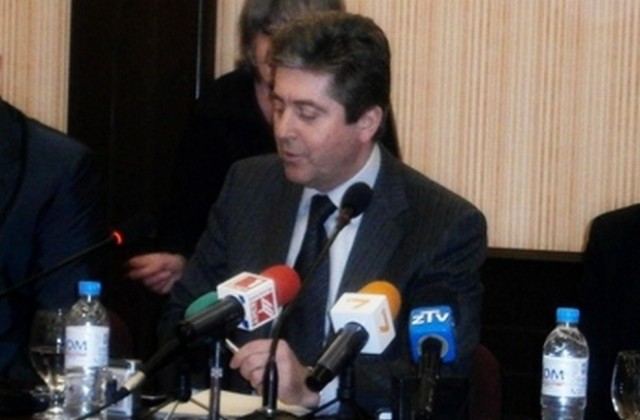 Първанов участва в дискусия: Националното съгласие за енергетиката