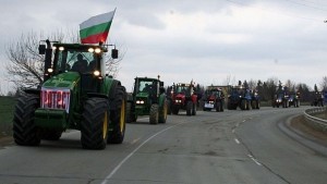 Животновъди блокират границата ни с Турция