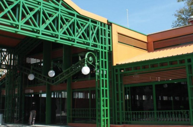 Пазарът с Акт 16 до дни