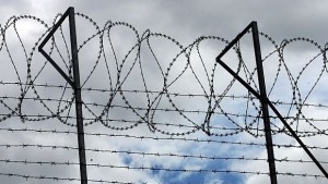 Сливенски надзиратели протестираха пред затвора