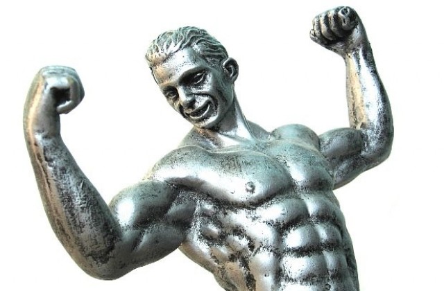 Красивите мъже боледуват по-малко