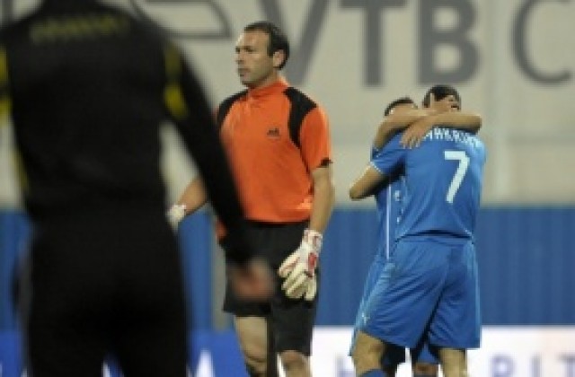 Треньорите в Левски с дилема: Макриев или Цецо Генков?