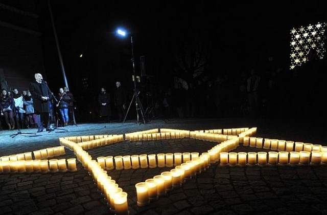 Във Варшава с шествие отбелязаха 75-годишнината от Кристалната нощ в Германия