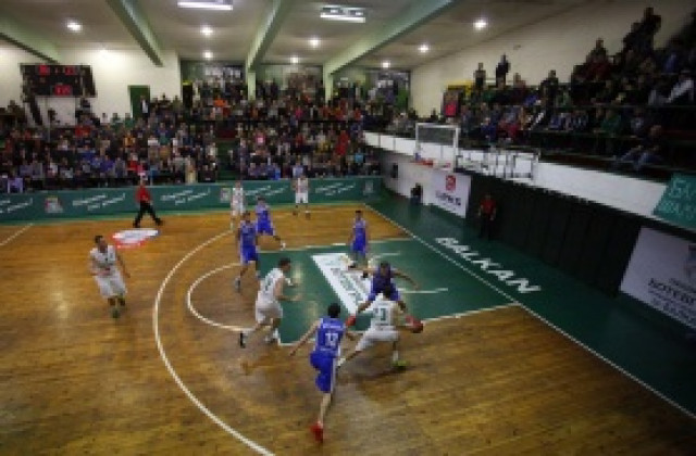 Левски би Рилецо, първа победа за Спартак, и трета поред за Черно море