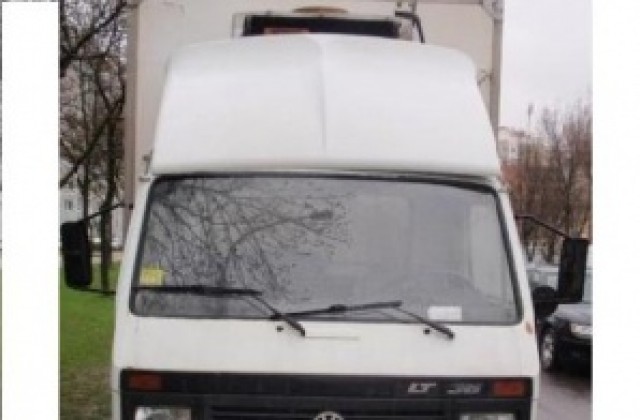 Задигнаха 4000 лв. от товарен автомобил