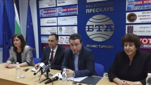 Янаки Стоилов БСП се готви за Европейски избори а не