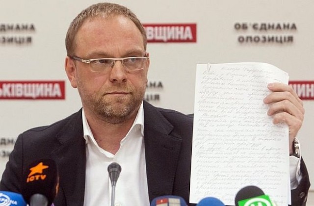 Адвокатът на Юлия Тимошенко е обвинен в домашно насилие