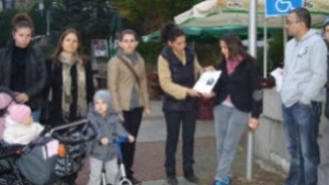 Мълчалив протест срещу лекарите допуснали смъртта на Десислава и бебето