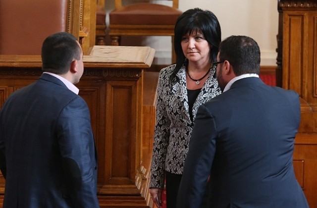 ГЕРБ оприличи сблъсъците на гладиаторска арена