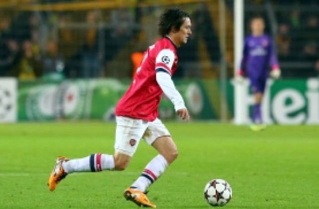 Росицки се нуждае от 25 мача за нов договор